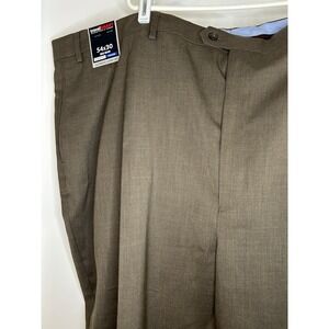 NEW Roundtree & Yorke Travel Smart Mens 54x30 Pleated Brown Dress Pants Stretch